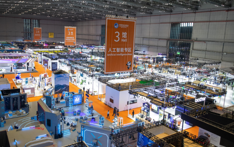 (投资中国)八年进博会“全勤生”欧姆龙:以“新质时代自动化+”与中国智造共成长