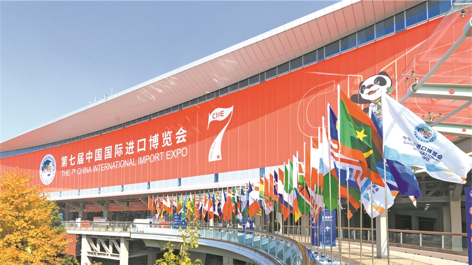 (投资中国)八年进博会“全勤生”欧姆龙:以“新质时代自动化+”与中国智造共成长