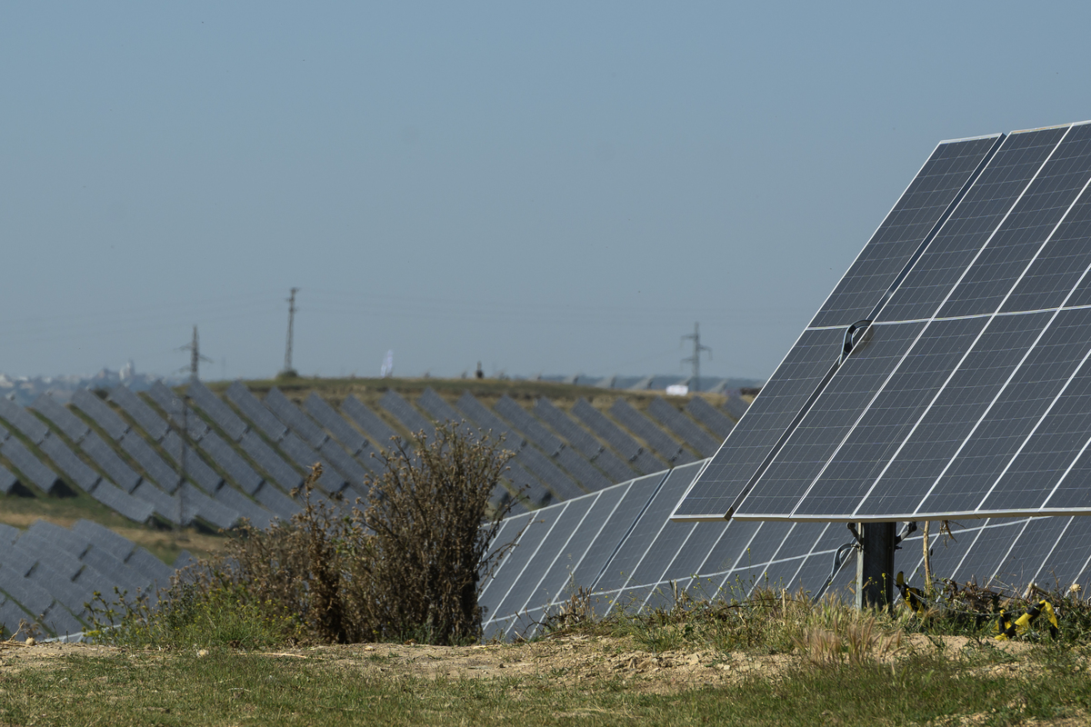 国家能源局:未来10年中国需每年新增2亿千瓦左右风光装机