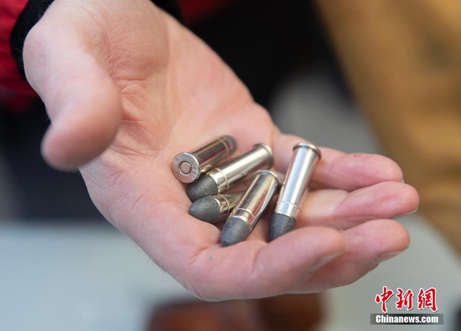 日本警方修改枪械规则，允许警察用步枪驱熊