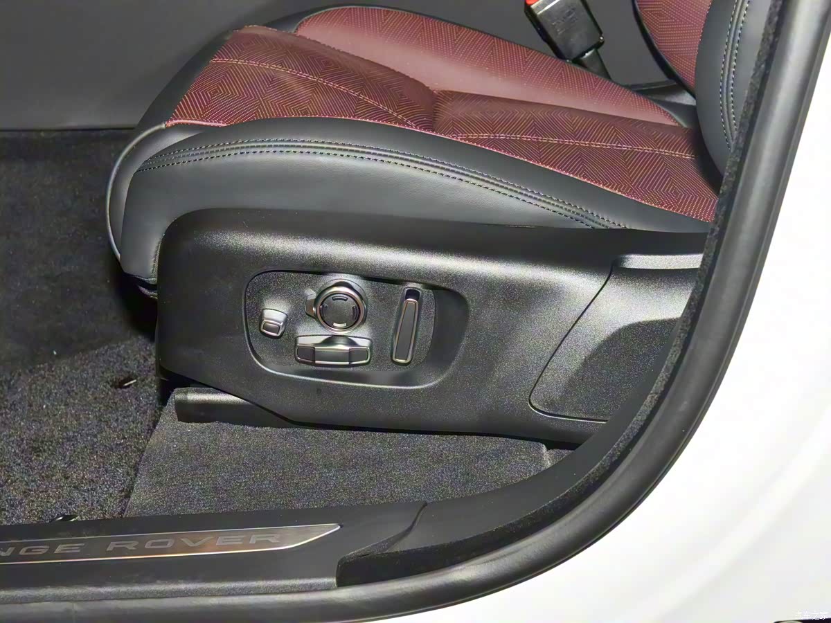 捷豹路虎英国工厂全面恢复生产