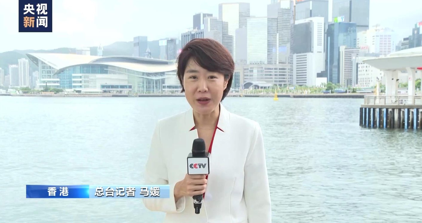 (机遇香港)香港旅游业增势强劲 今年首10个月约4100万人次旅客访港