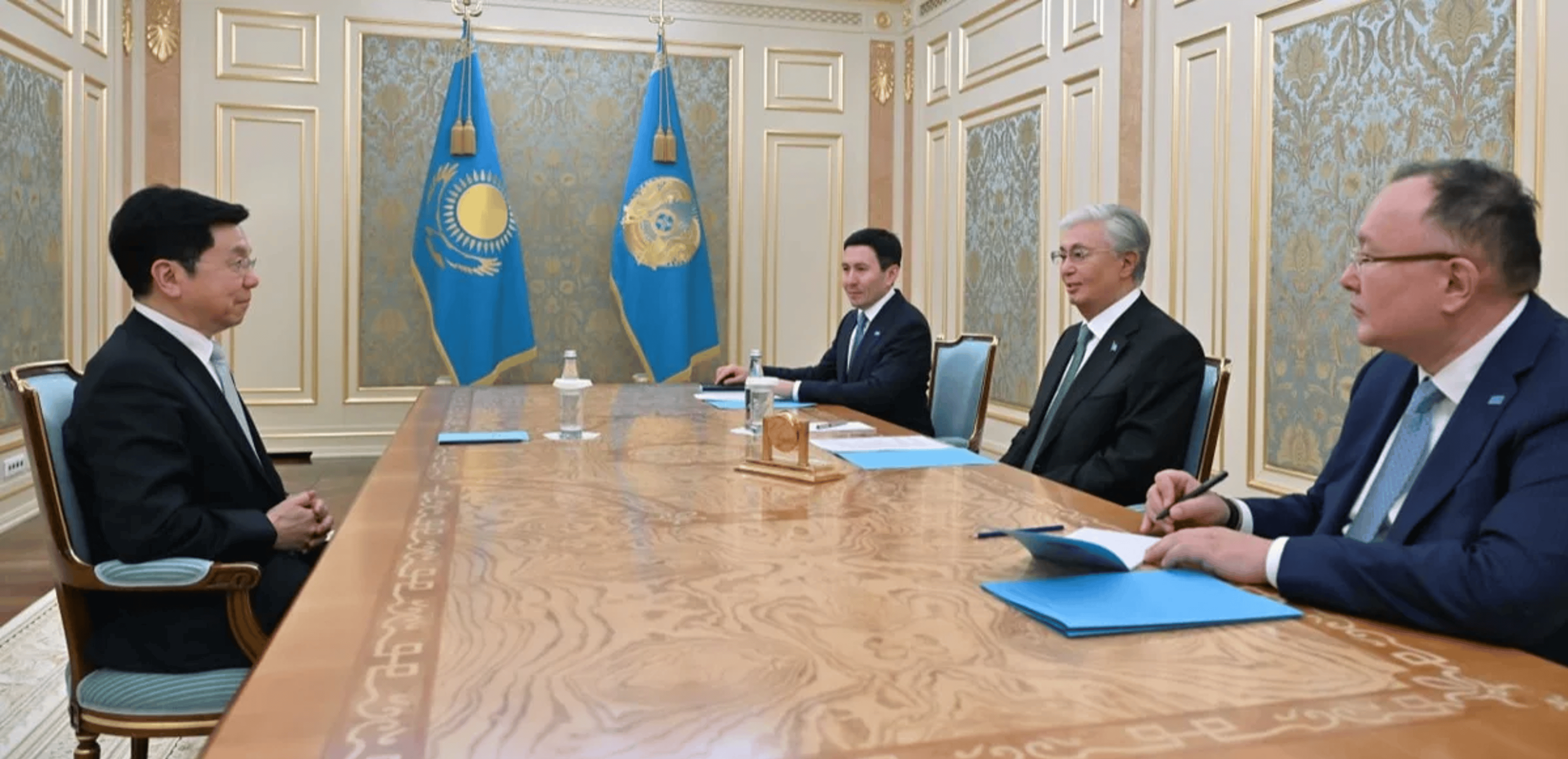 李开复：AI成全球经济强劲推力 中美企业均有望获益