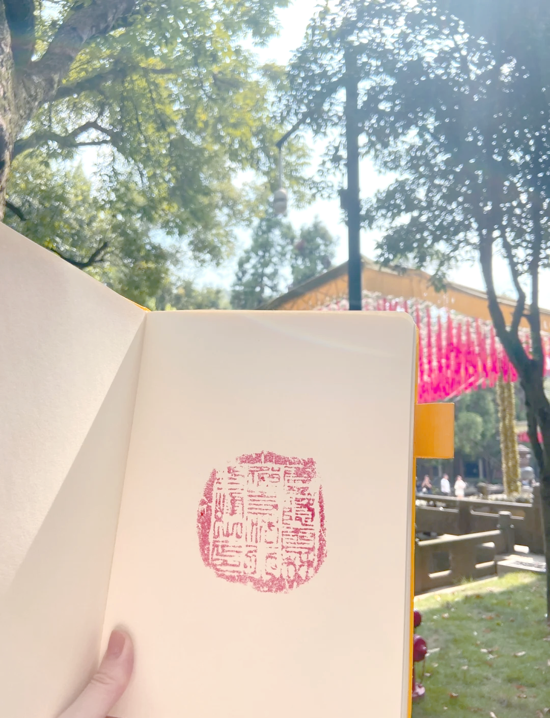 杭州灵隐飞来峰景区自2025年12月1日起实行免票