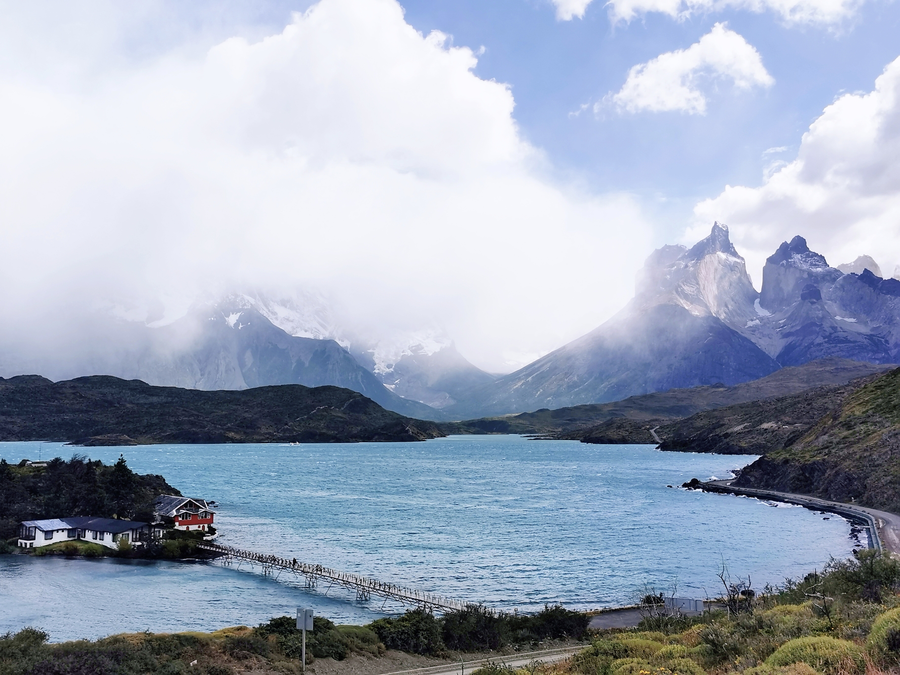 智利百内国家公园遭暴风雪袭击 五名外国游客丧生