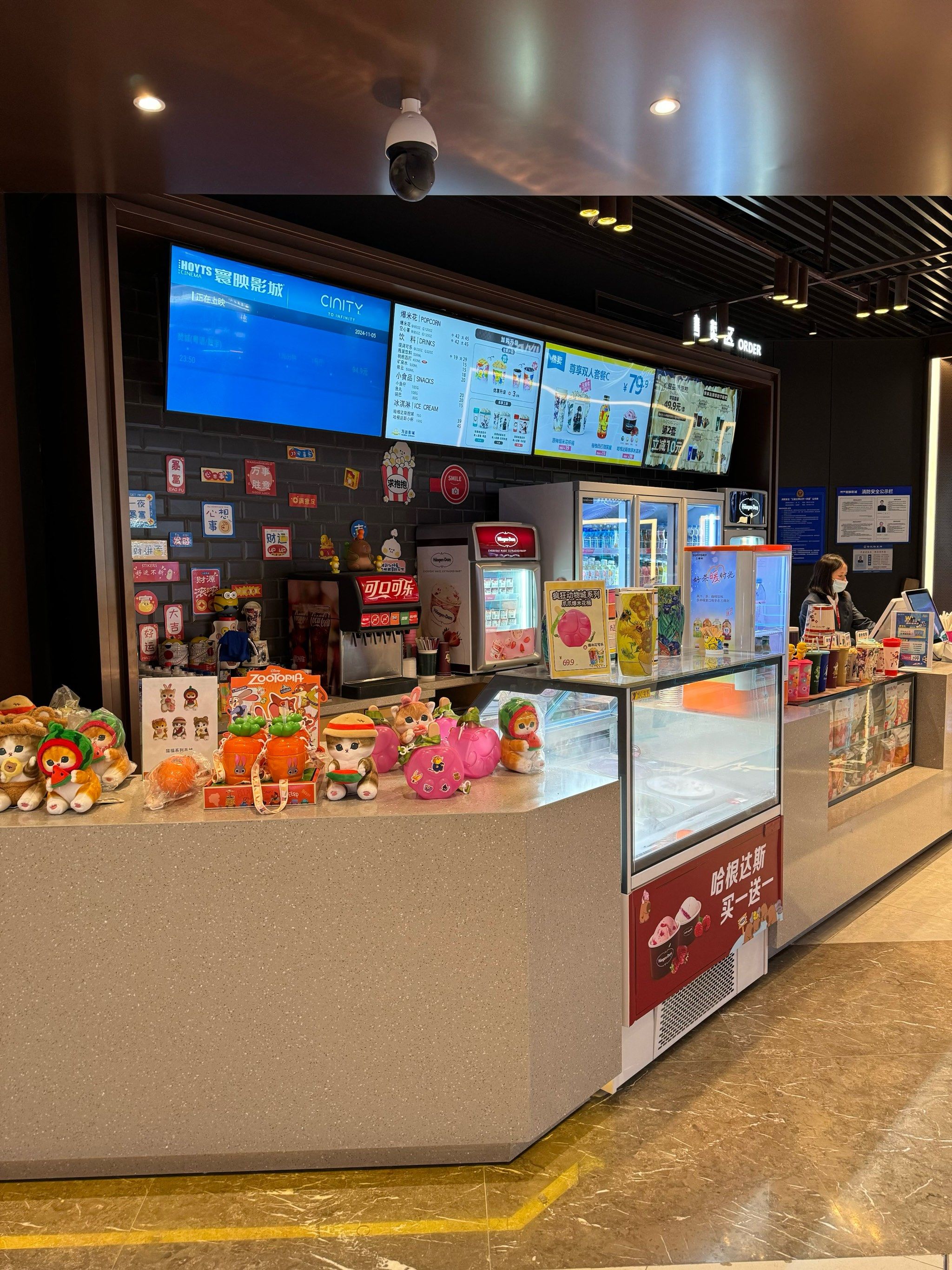 海外媒体探访山东青岛影业发展 在“影视之都”感受蓬勃活力