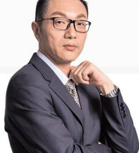 陈兵：“它走得太像人了”――为什么必须由车企来完成这一步？