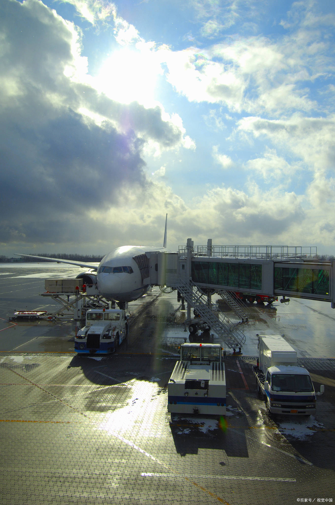 三亚机场旅客吞吐量突破2000万人次