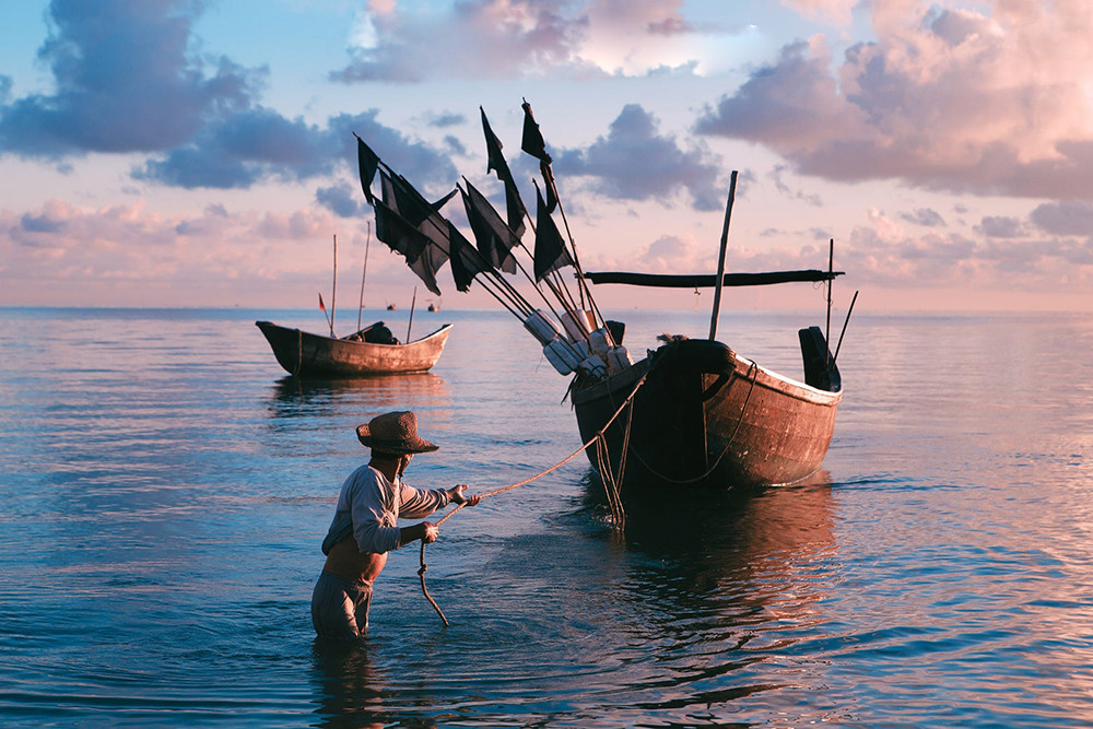 2025年涠洲岛绿地毯影视周举办 探讨影视产业绿色转型