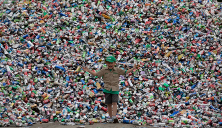 从无到有打造眼镜产业 浙江小镇写就产品出海“生意经”