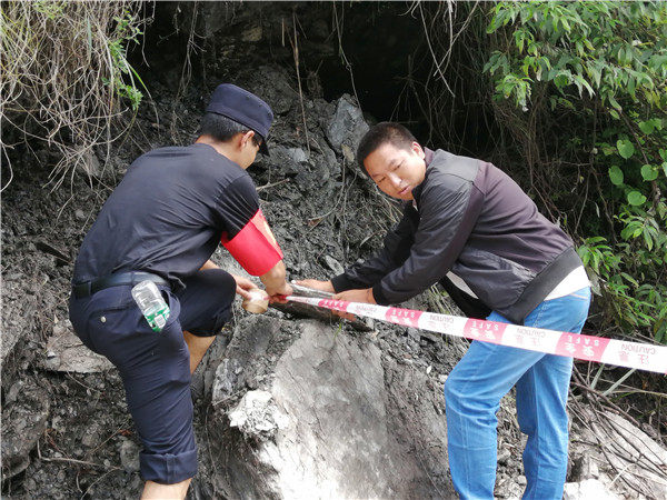 徐启方赴港协助开展救灾工作