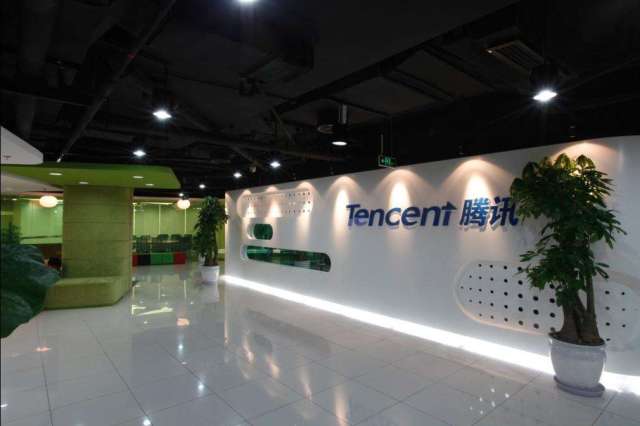 腾讯微保构建大模型智能体平台 破解保险业AI落地难题