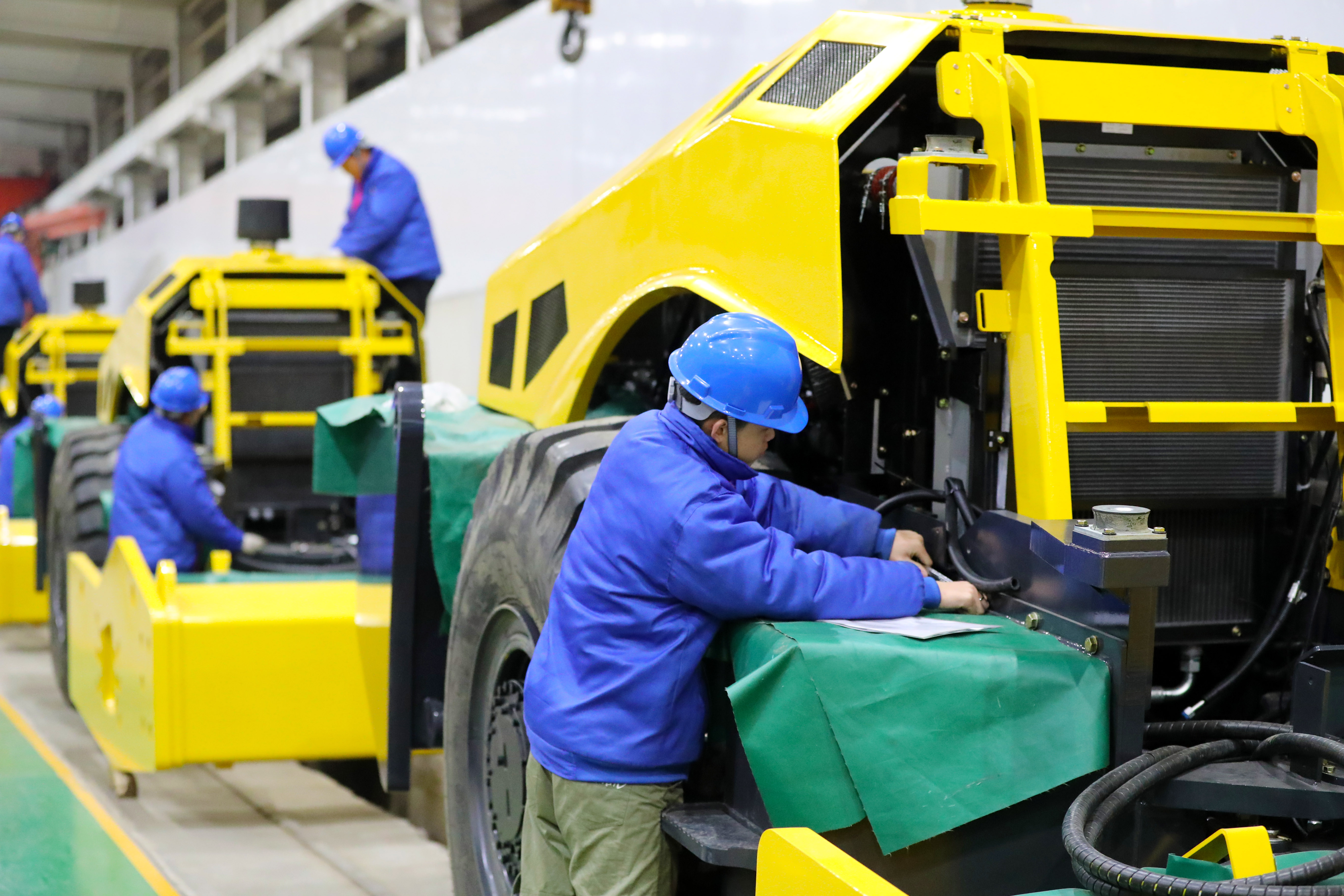 河北秦皇岛：汽车车轮出口订单生产忙