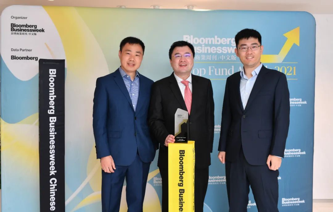 易方达香港公司联合易方达公益基金会捐赠500万港元,支持香港火灾救援工作