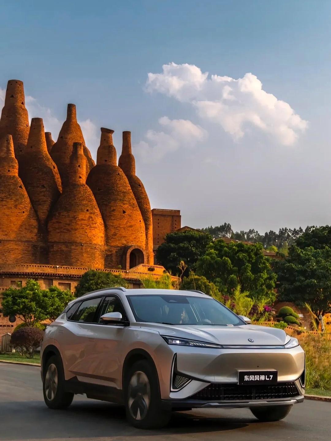 新能源电池行业:绿色能源的“续航焦虑”与长寿命快充平衡之道_人保伴您前行,人保财险