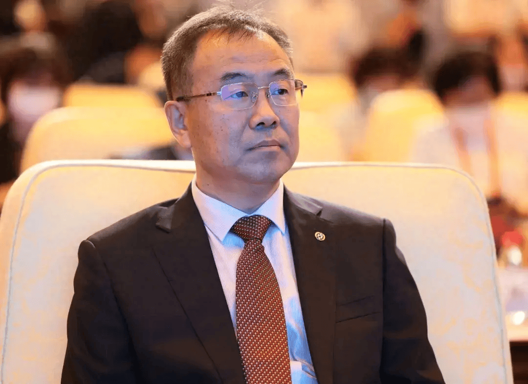 桂林银行：行长助理涂志辉因个人原因辞任