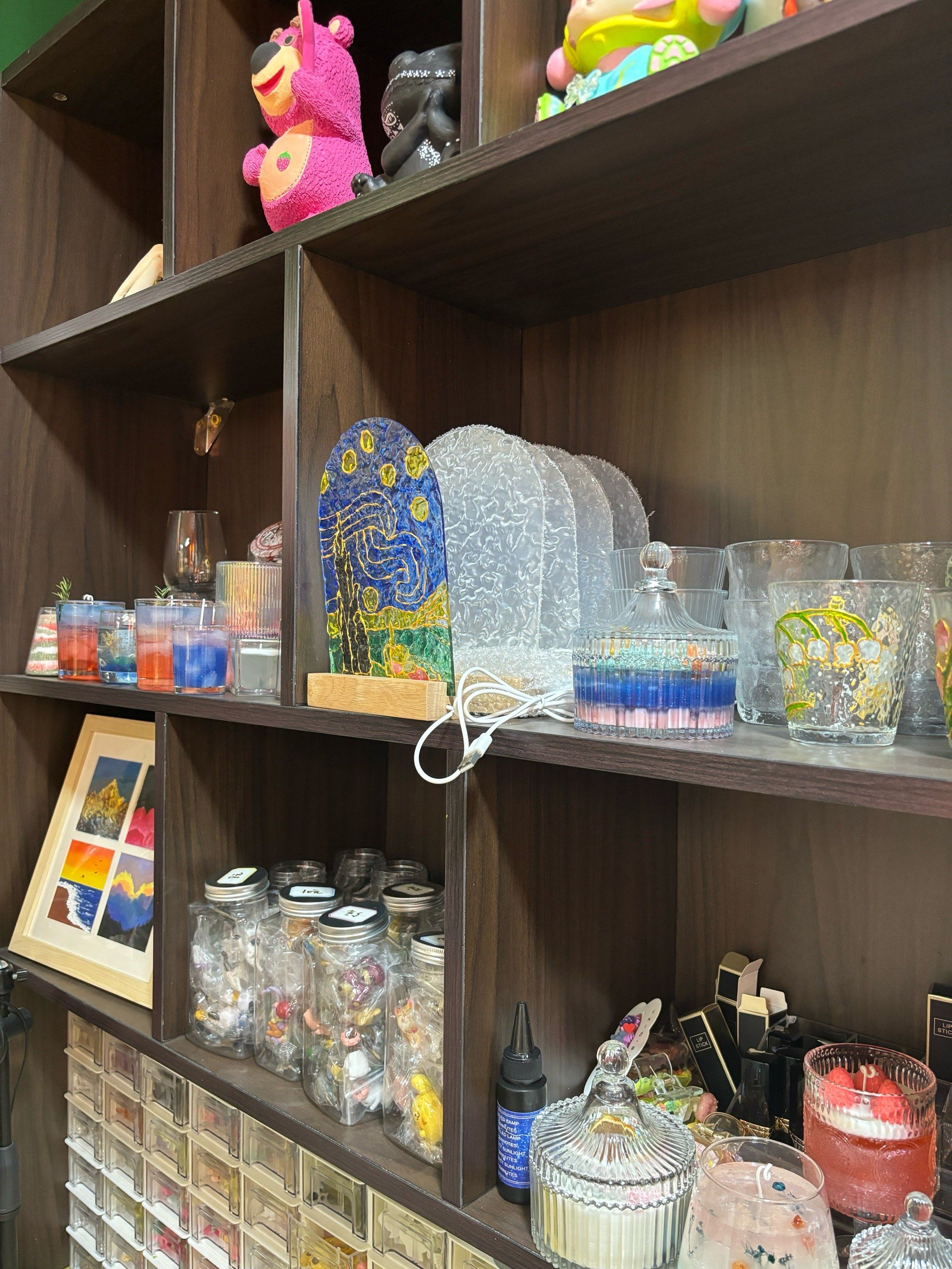 当手机壳塞满抽屉