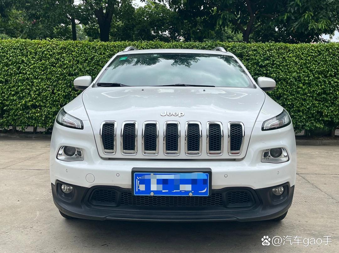 克莱斯勒召回3565辆进口吉普自由光汽车