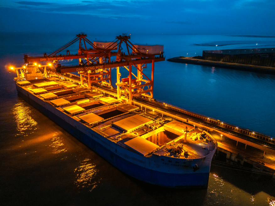 福建宁德港口货物吞吐量突破1亿吨 迈入“亿吨大港”行列