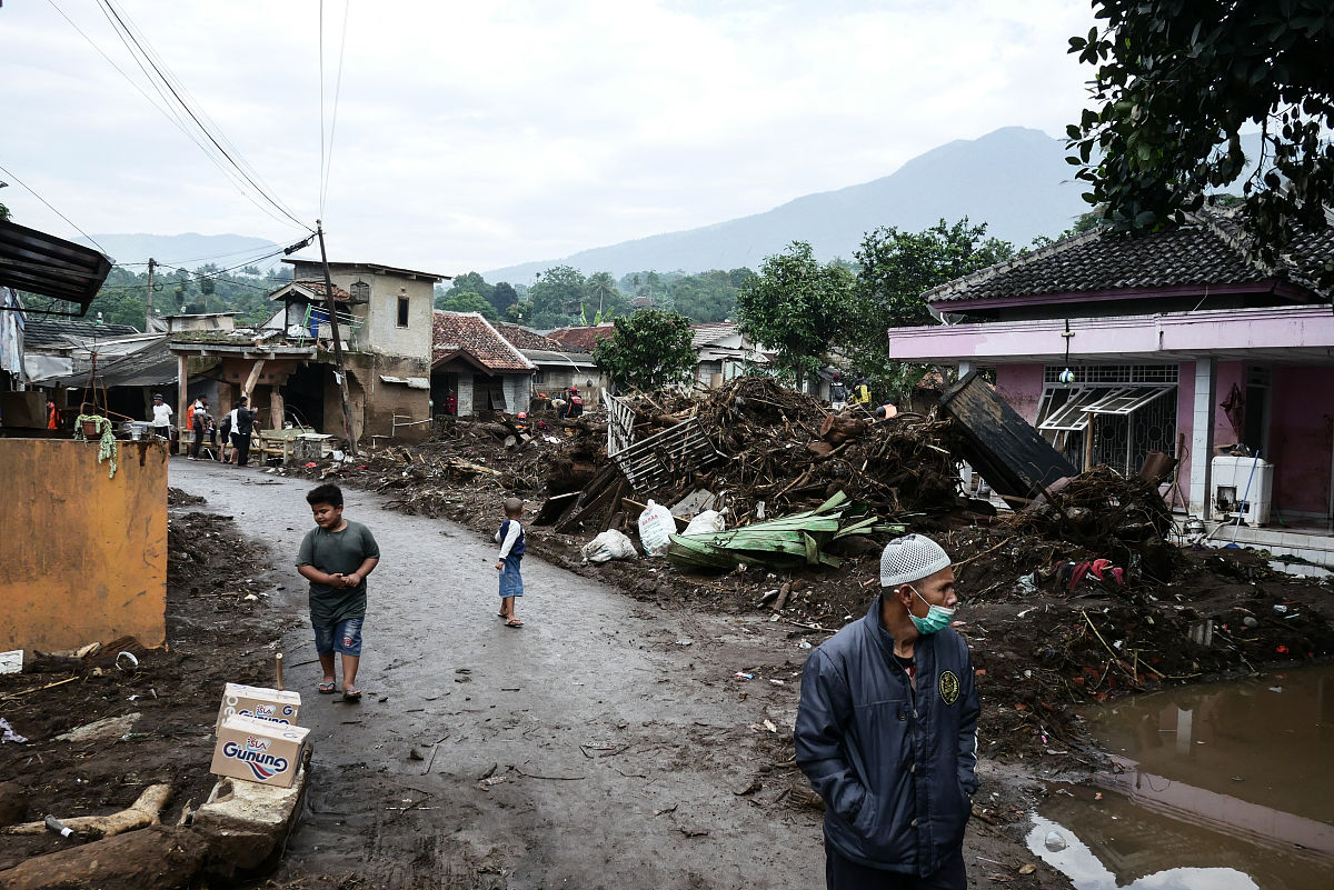 2025年英国录得300多次地震