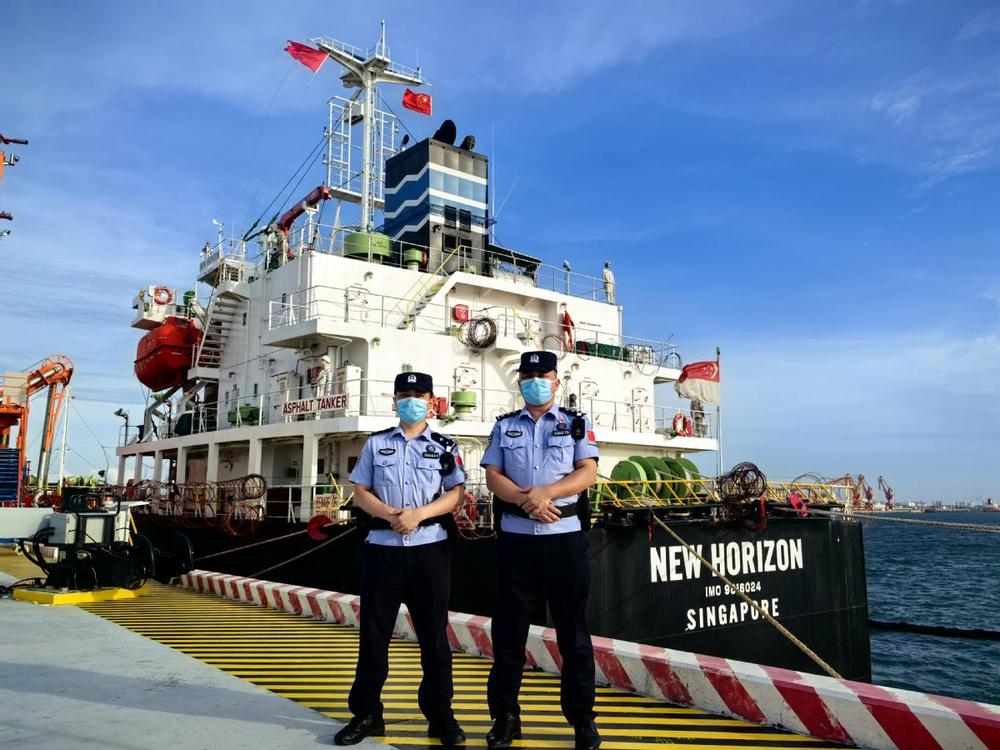 海南洋浦口岸国际枢纽港建设初现规模