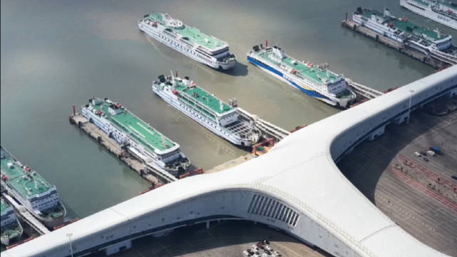 海南自贸港封关半个月 琼州海峡客流增长10.9%