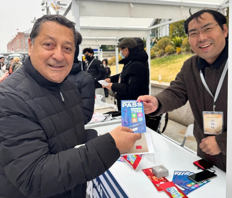 跨境游娱购 600余俄罗斯游客饶河迎新年