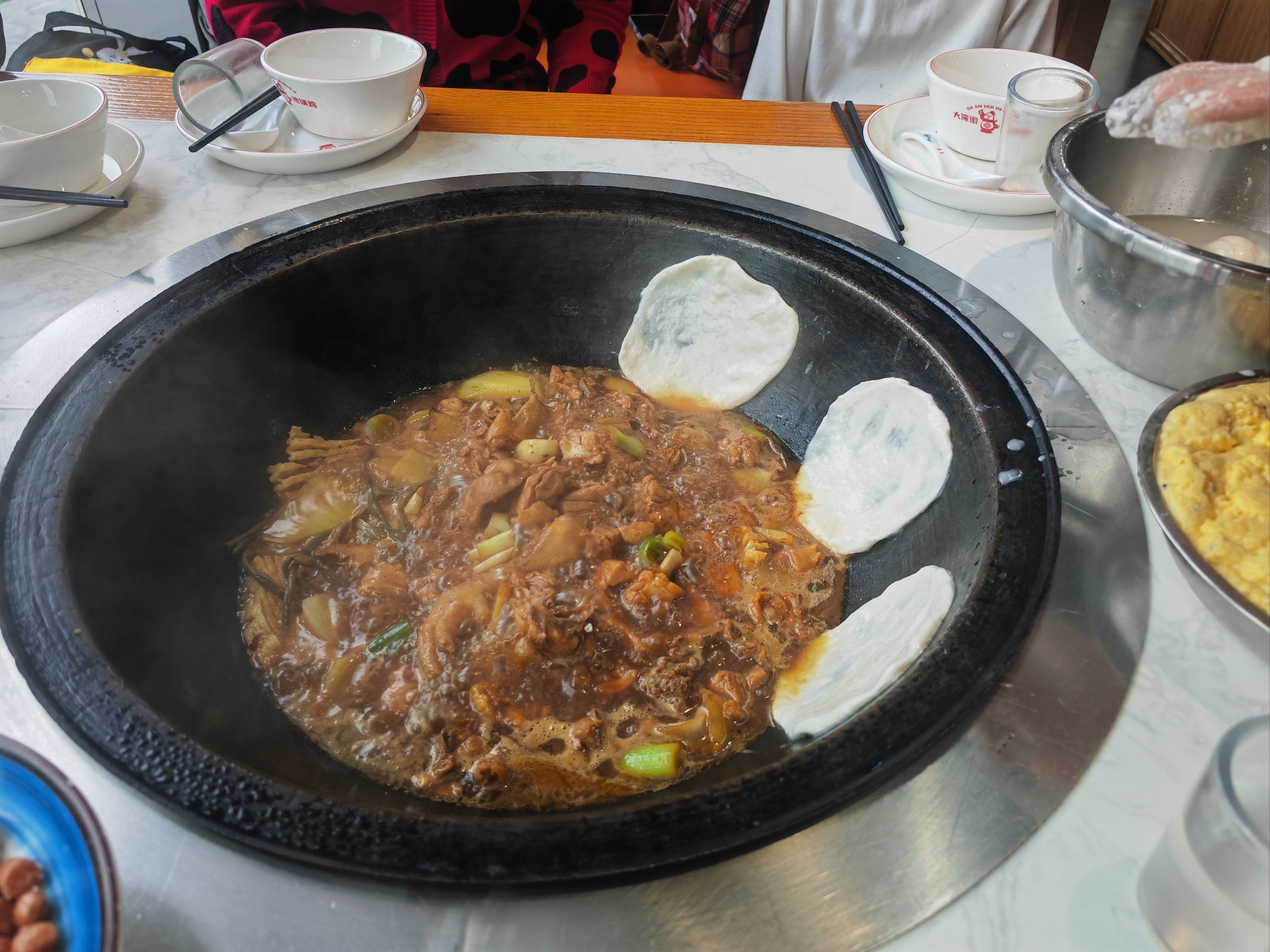 (走进中国乡村)宁夏泾源:六盘山下“绿”变“富” 村民吃上生态饭