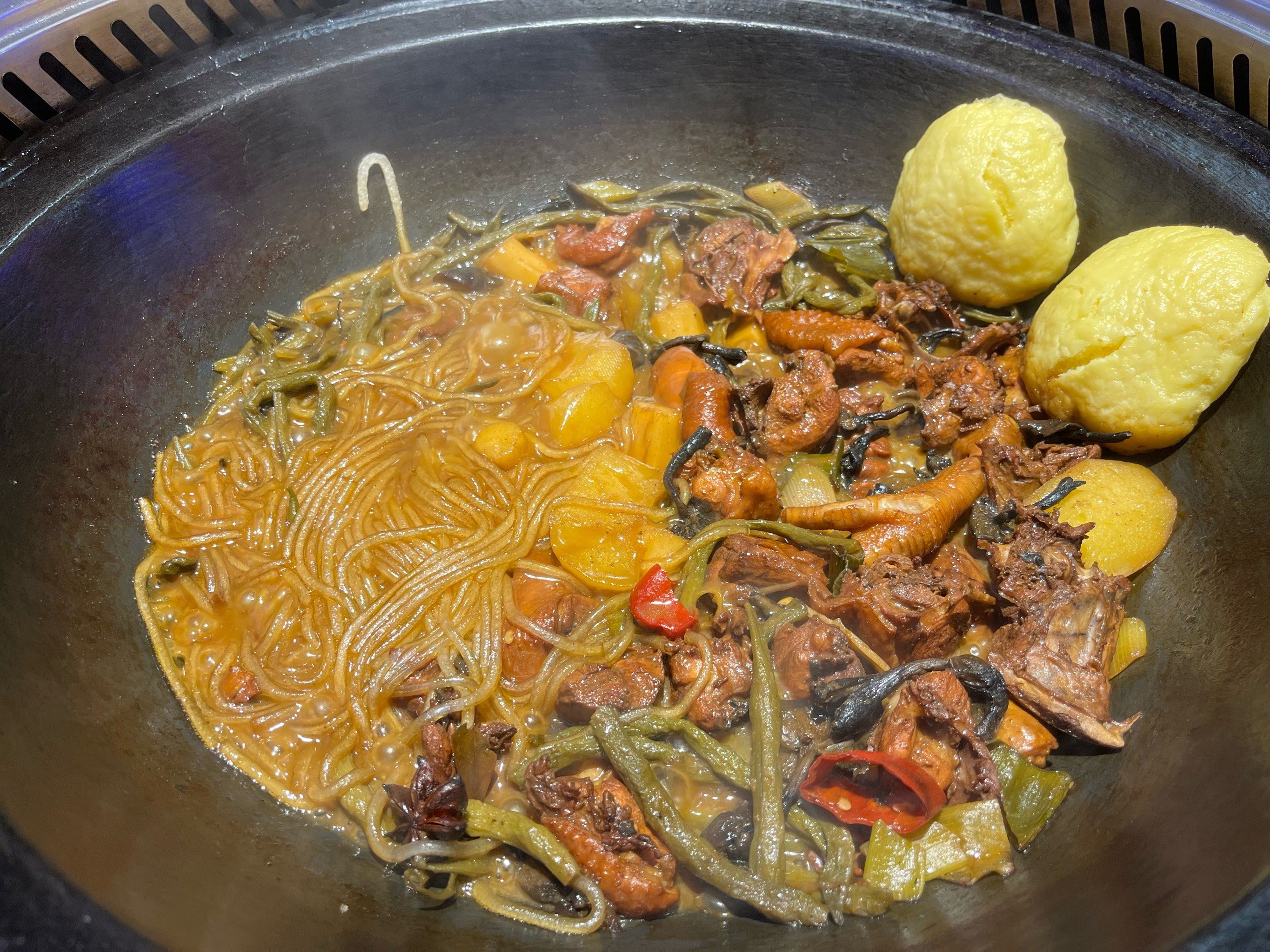 (走进中国乡村)宁夏泾源:六盘山下“绿”变“富” 村民吃上生态饭