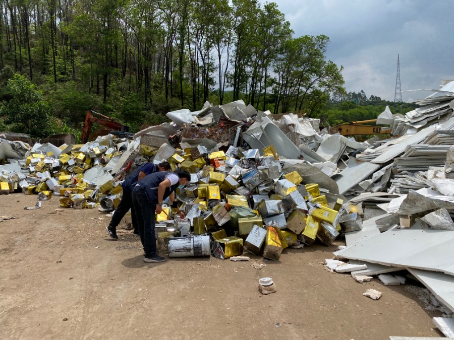 官方：严厉打击固体废物环境违法犯罪行为