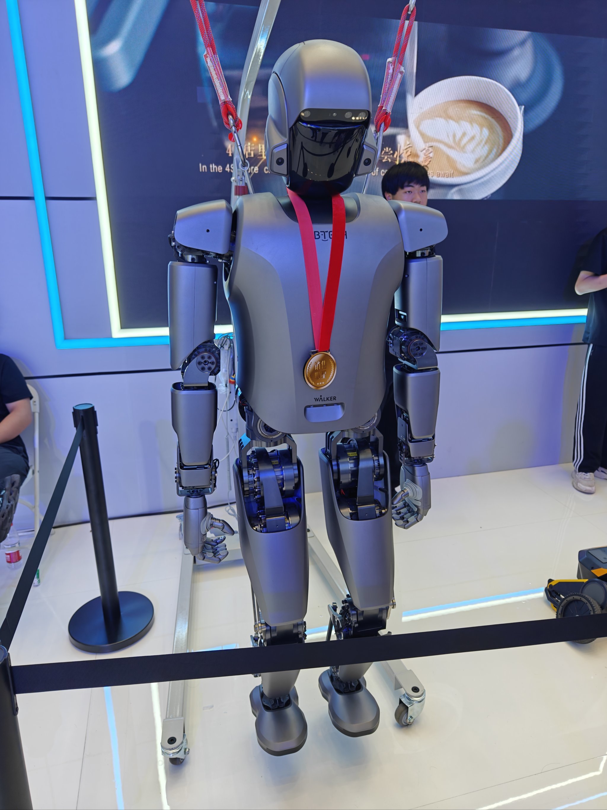 2026-2030年中国军工电子行业：雷达、电子对抗、芯片等前沿领域投资价值凸显_人保财险 ,人保有温度