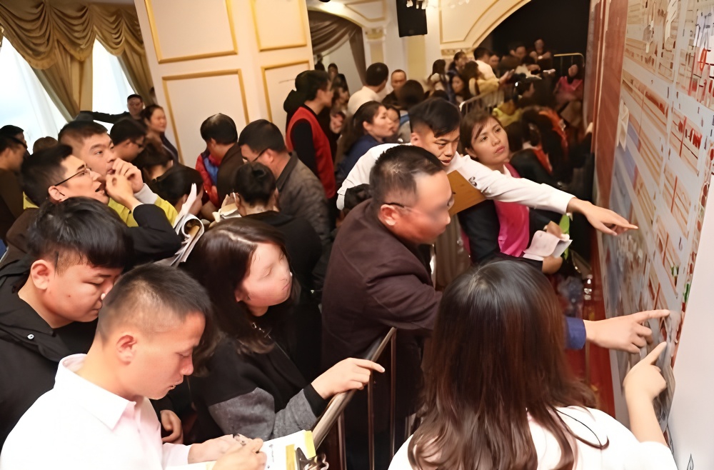 广州向停车费“刺客”开刀，上限从最高328元下调至200元