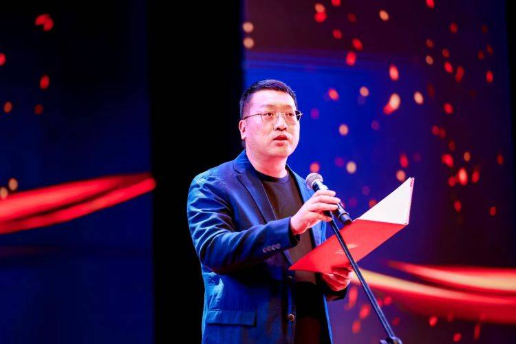 杭州银行:聘任张精科为行长