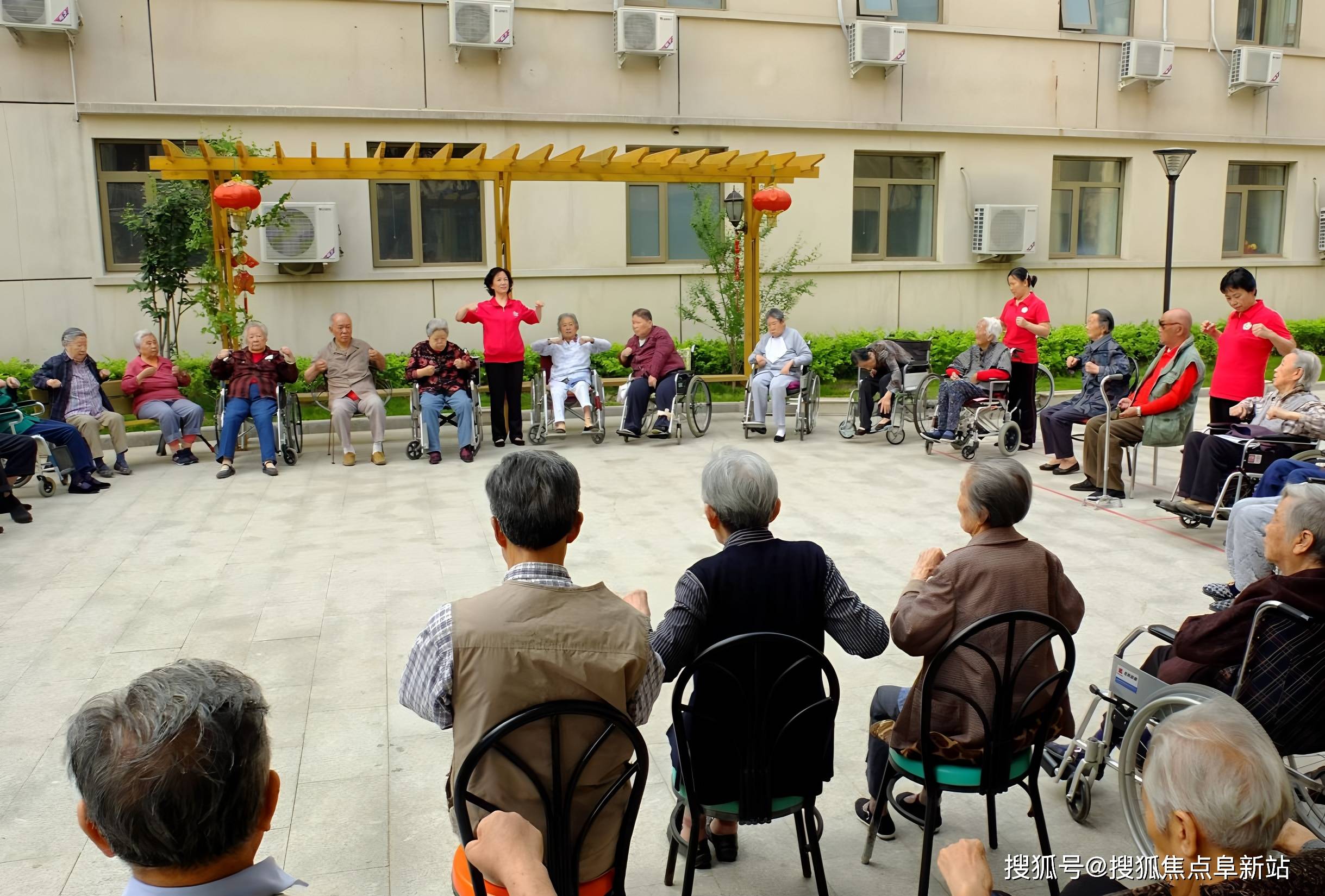 人保伴您前行,人保护你周全_2026年老年公寓产业：抢占"医养结合+智慧养老"的复合型赛道红利