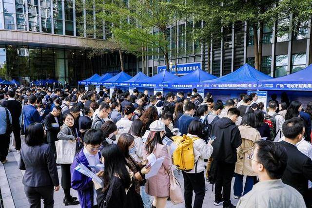 2026年土木建筑产业：当建筑业遇冷，数字化能否成为救命稻草?_人保财险 ,人保有温度