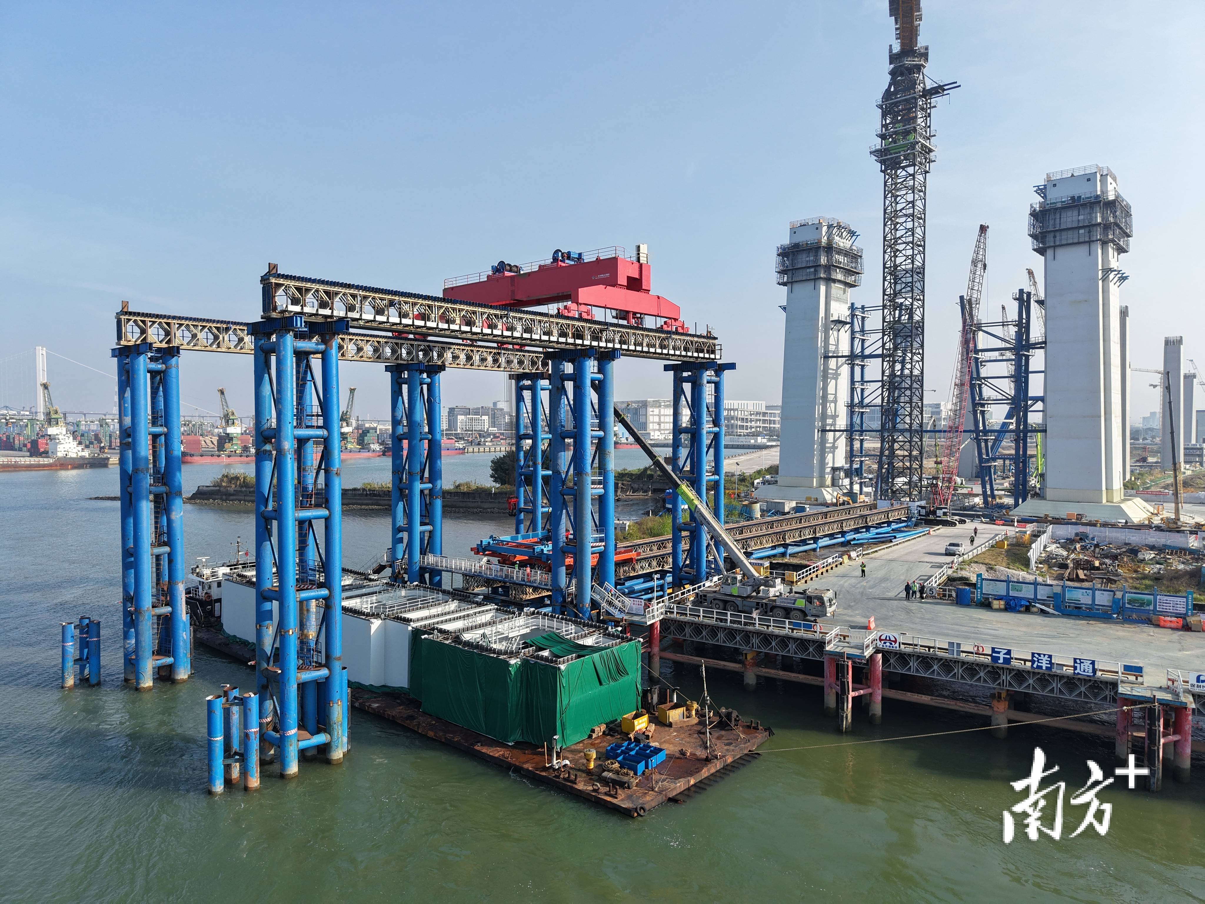 国投洋浦港10万吨级公共粮油码头启动主体建设