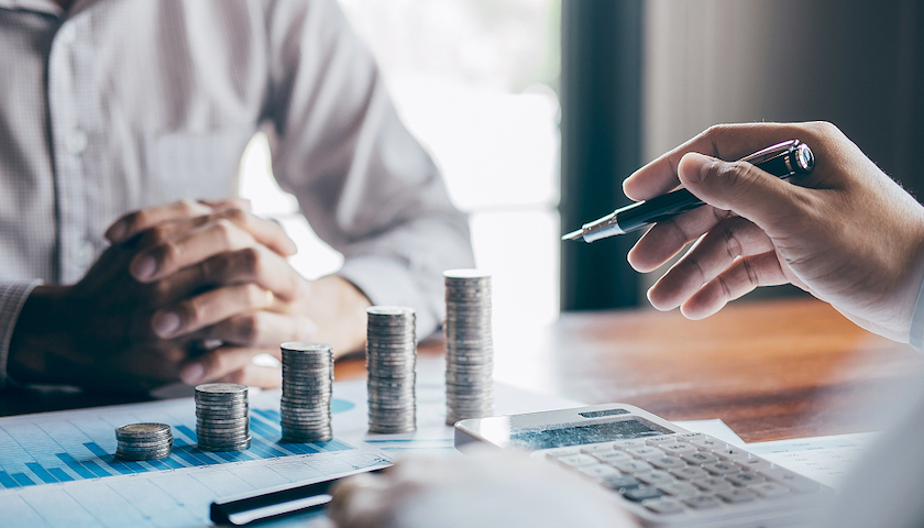 开年“钱”景喜人：3家银行发“红包”，近3千亿分红落地加速