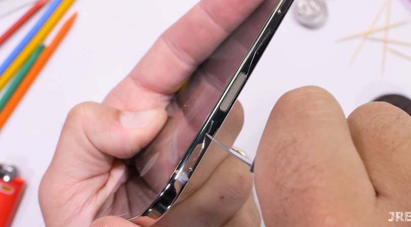 上市三个月，iPhone Air有渠道“降价”2000元！客服回应