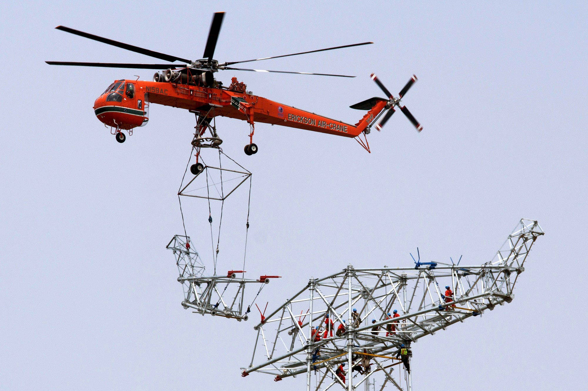 美军基地直升机引发强风导致日本教师死亡