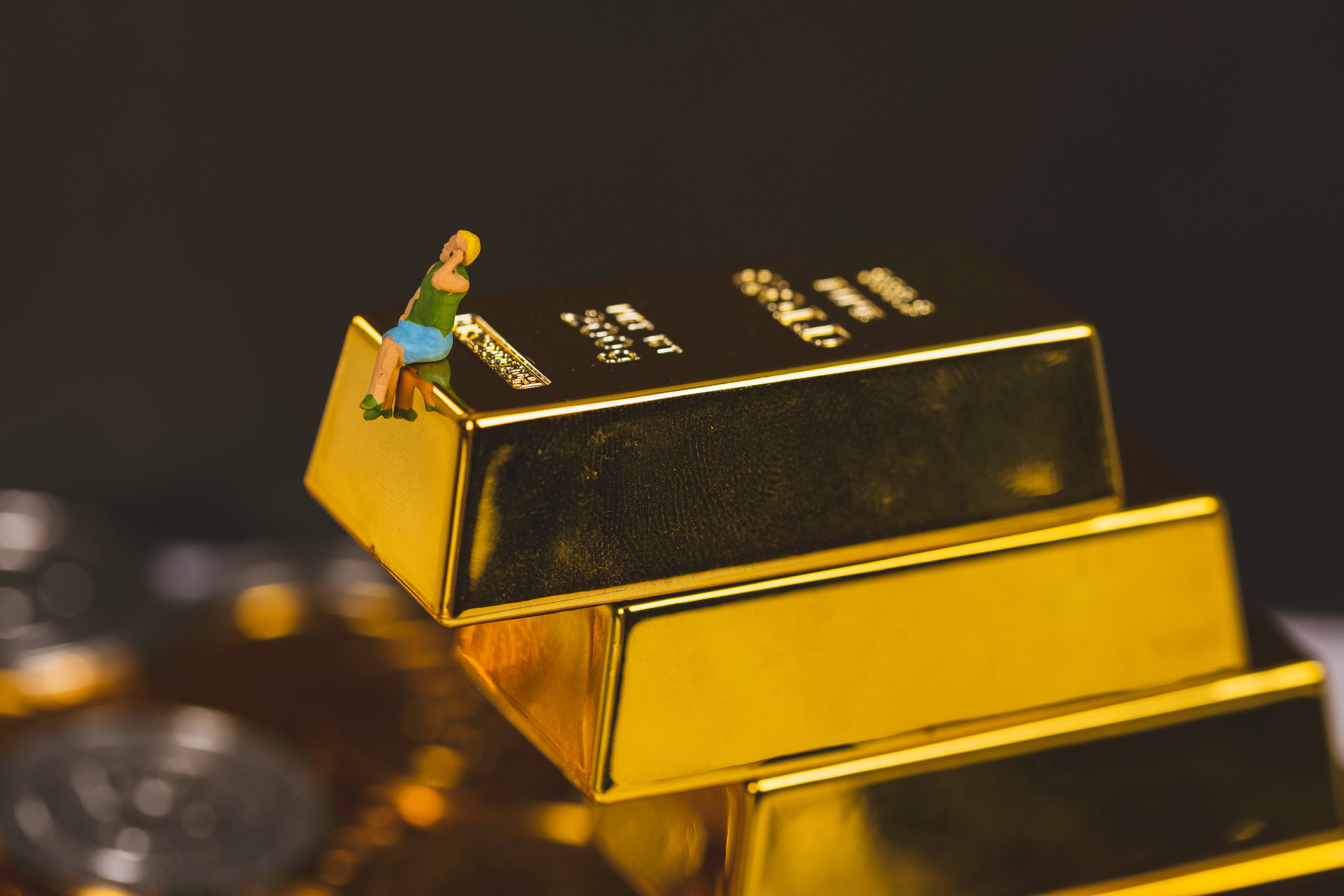 传统消费正淡出公募十大重仓股 何处寻觅新的“长坡厚雪”