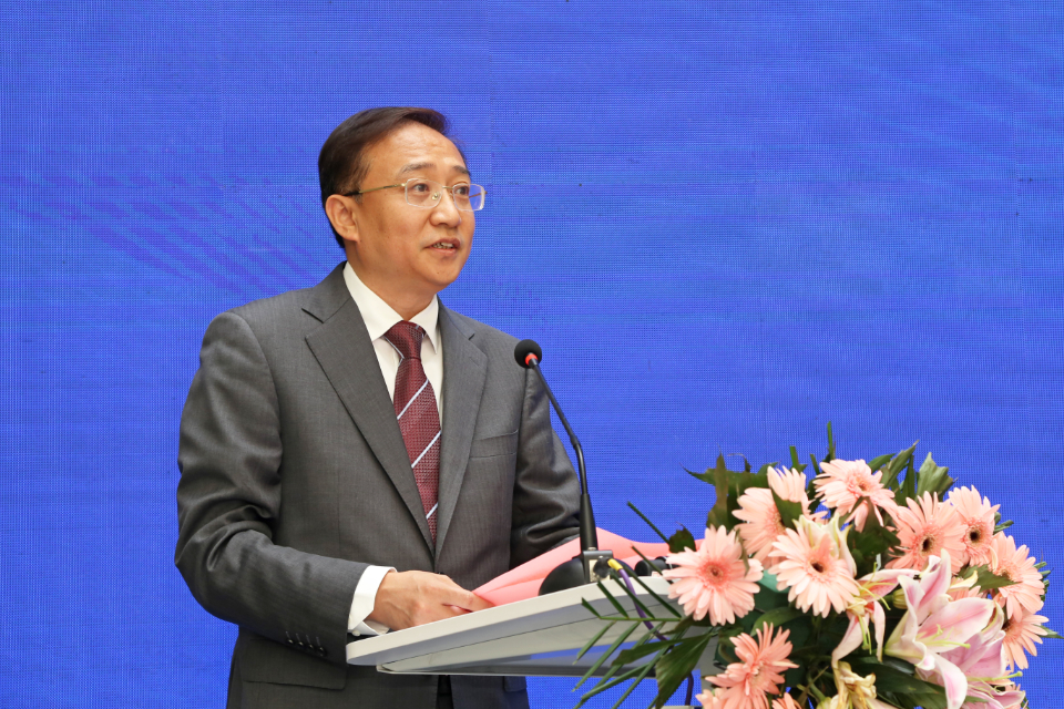 德华安顾人寿：思勇明担任董事长