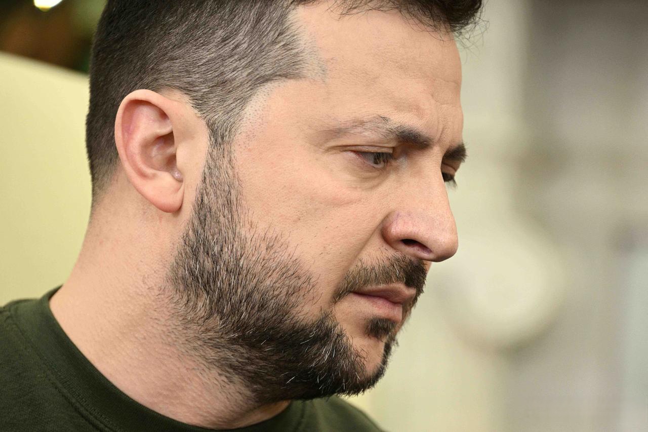 泽连斯基：乌美俄或于2月1日举行新一轮会谈