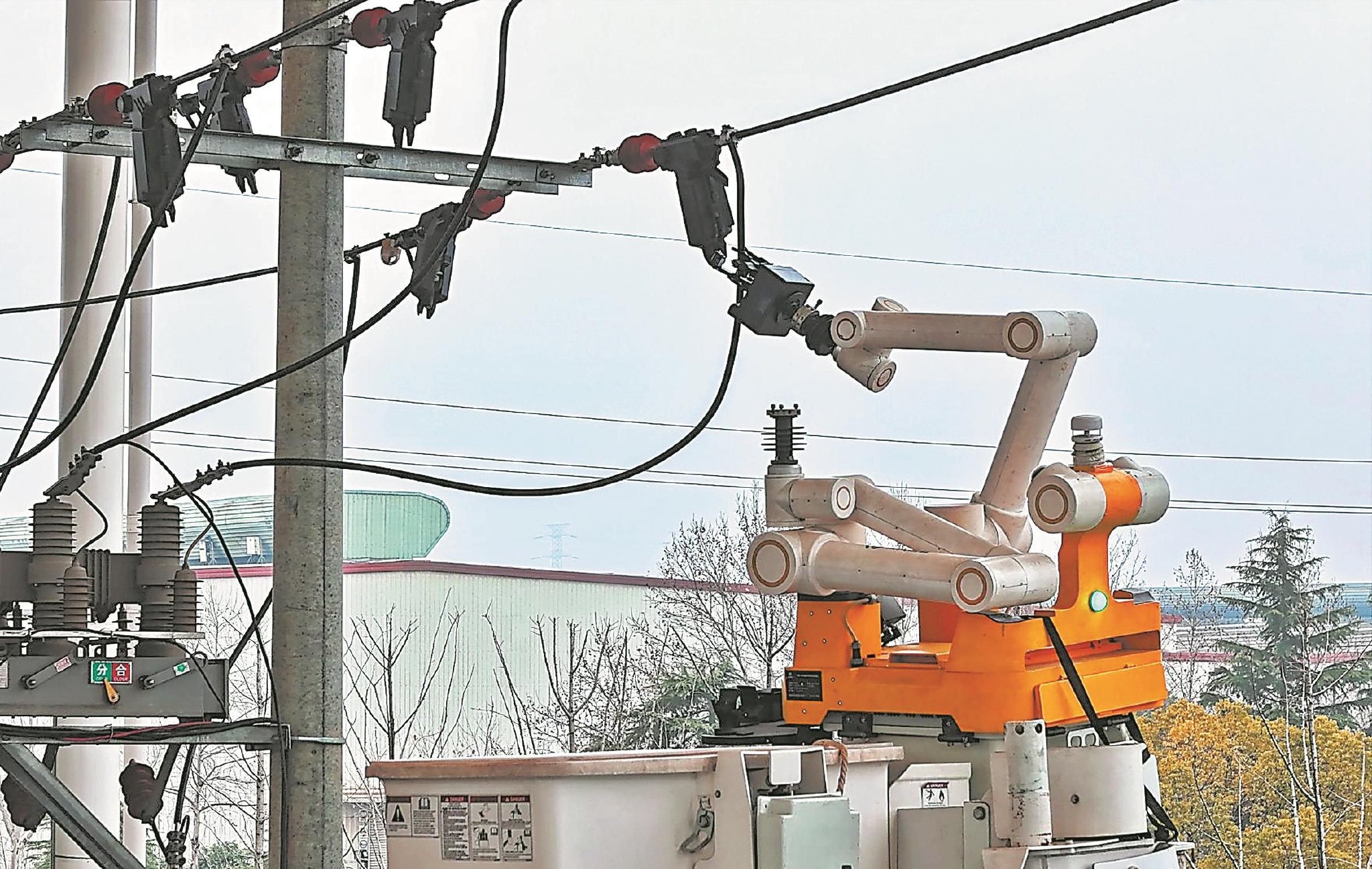 2025年带电作业机器人行业深度分析：现状剖析、前景展望与趋势洞察_人保伴您前行,人保财险政银保 