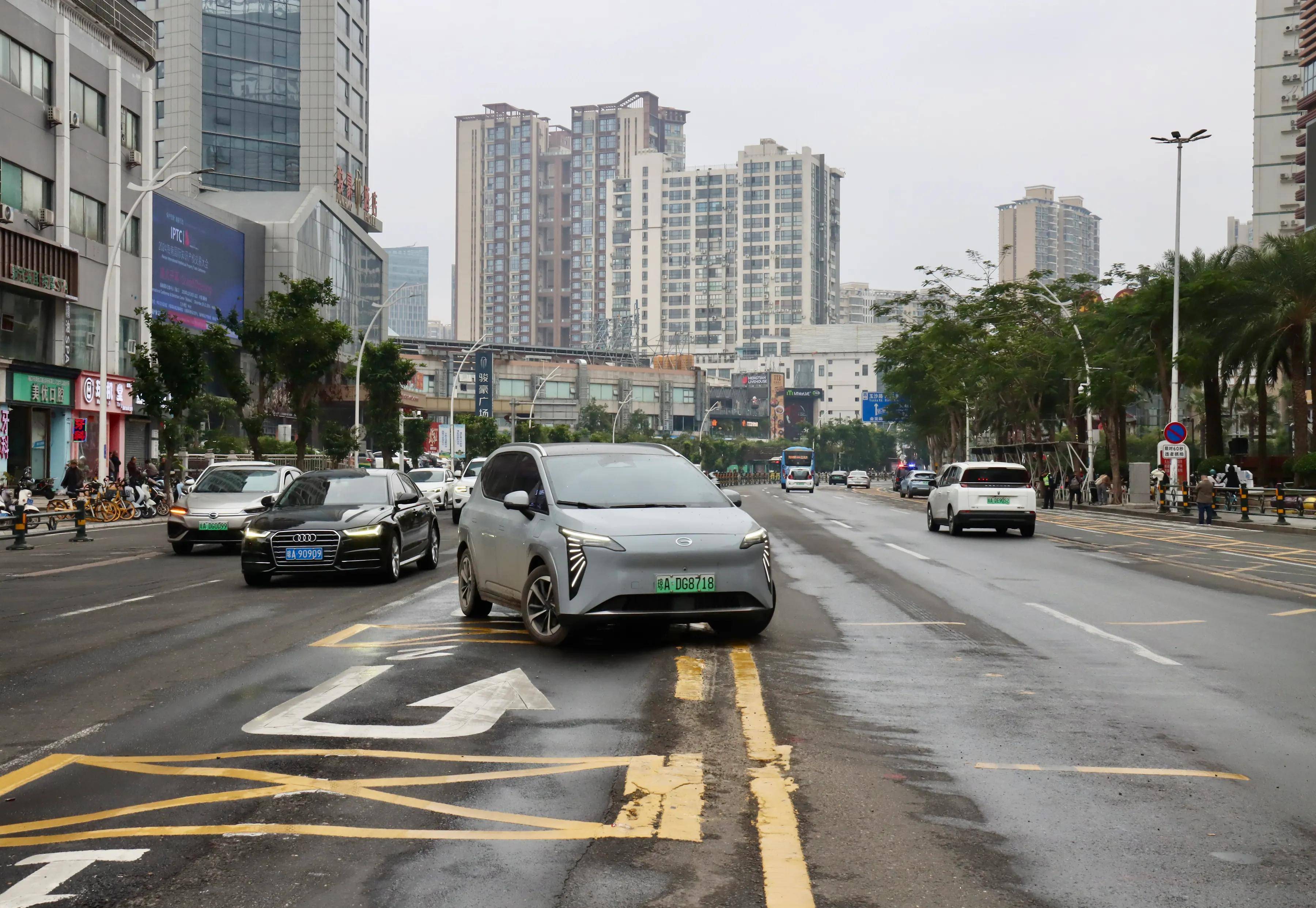 拥有“如意行”驾乘险，出行更顺畅！,人保有温度_2026-2030年中国新经济行业：告别流量红利，谁将定义下一轮增长范式?