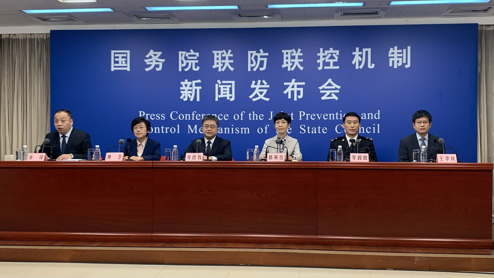 国家卫健委：美发店、美甲店等严禁开展“轻医美”项目