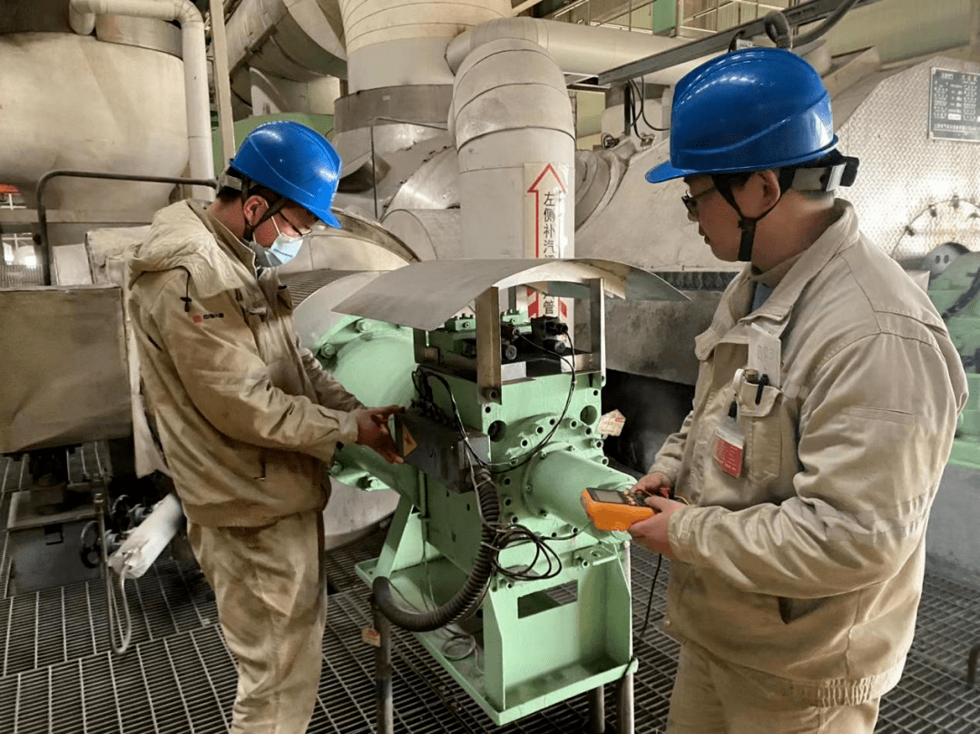 （新春走基层）广州边检见闻：在煤堆与粮船间守护万家“烟火气”