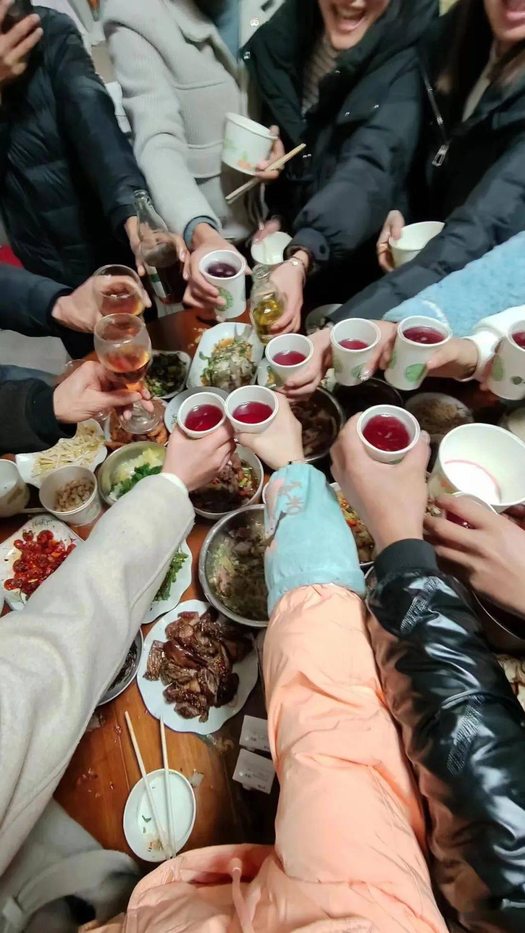 （新春走基层）“澎湖湾”里话团圆 台湾夫妻在福建漳州开心迎马年