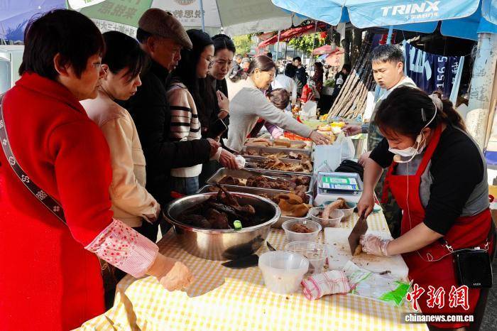 （新春见闻）意大利青年汉学家范狄品味12载中国年
